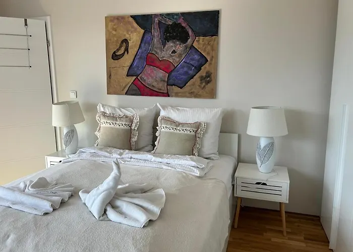 Modern With Sea View Lejlighed